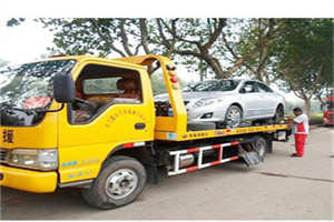 带岭附近24小时汽车拖车服务热线