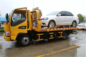 带岭附近拖车救援24小时服务热线